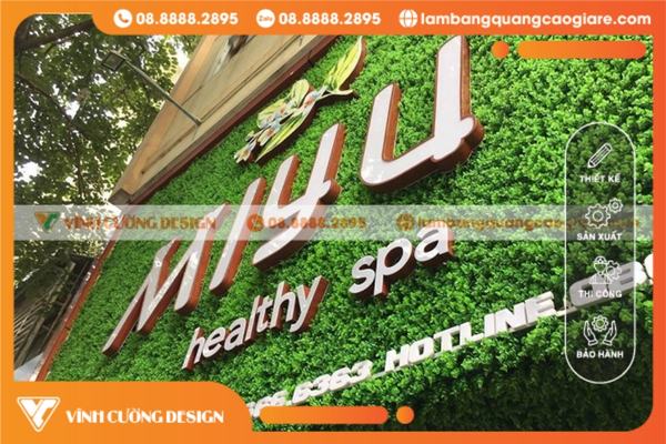 Ưu Điểm Nổi Bật Khi Làm Bảng Hiệu Bằng Cỏ Hoa Lá