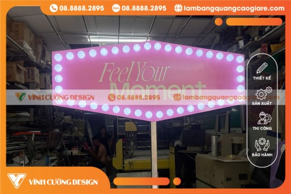 Ứng dụng thực tế của bảng hiệu quảng cáo đứng
