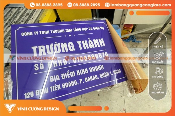 Ứng dụng phổ biến của mẫu bảng Mica in UV giá rẻ