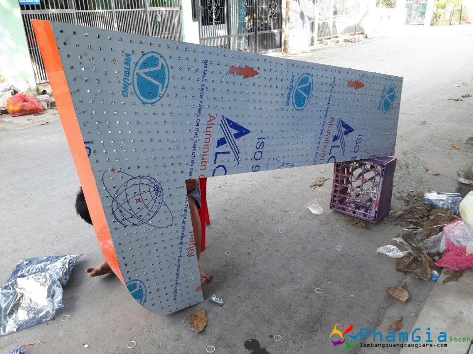 làm bảng quảng cáo giá rẻ