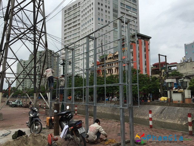 làm bảng quảng cáo giá rẻ