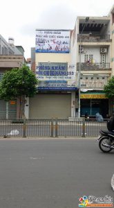 lam bien quang cao 3