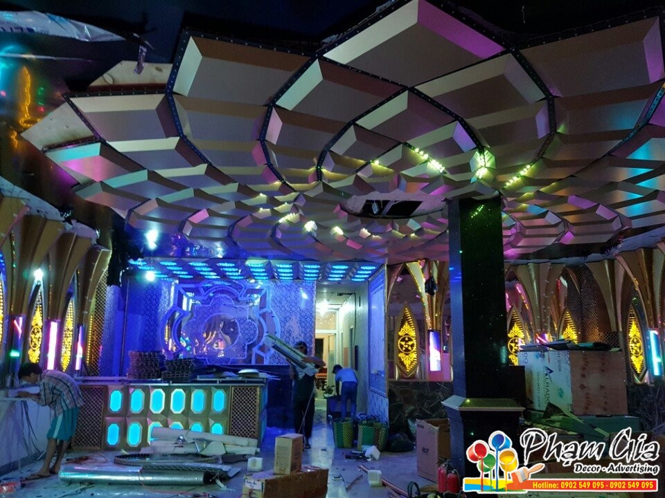 trang tri sanh karaoke