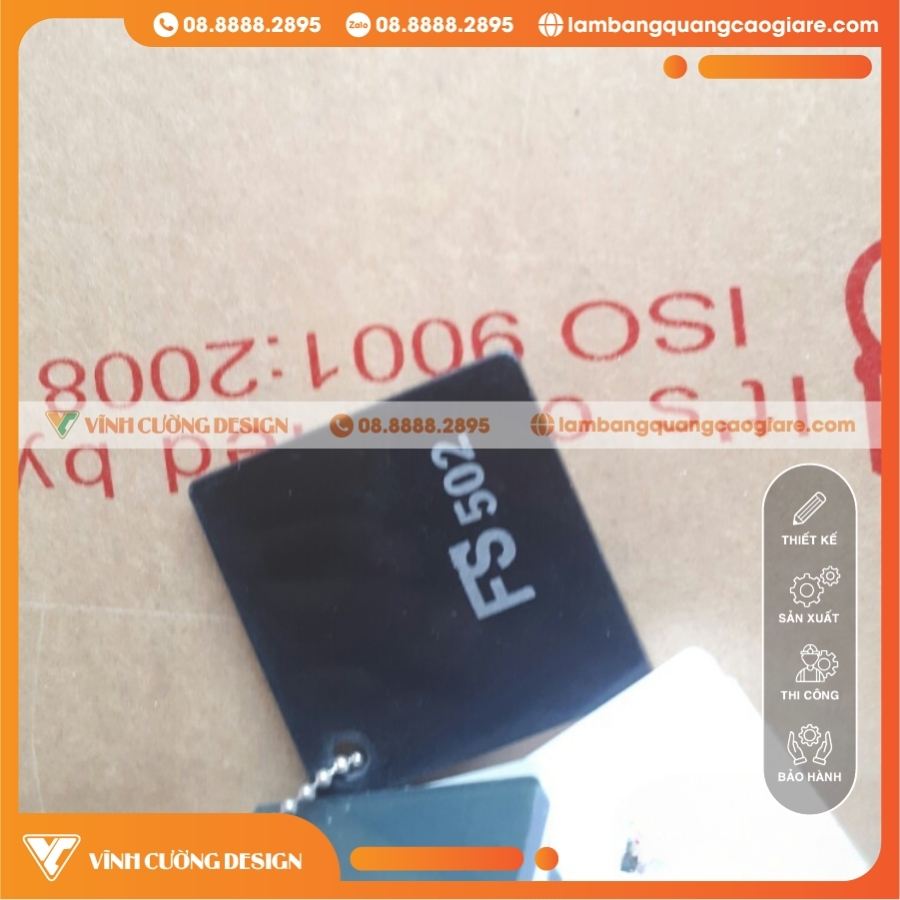 Lựa chọn mica thi công logo quận 2