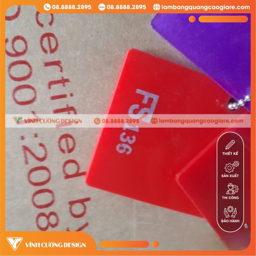 Duyệt mẫu Mica thi công Logo quận 2