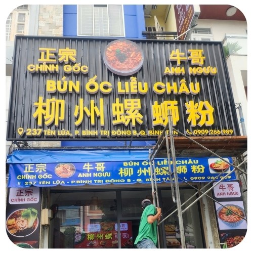 làm bảng quảng cáo