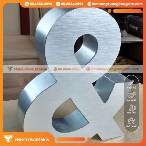 Chữ nhôm không gờ trong làm bảng hiệu quảng cáo