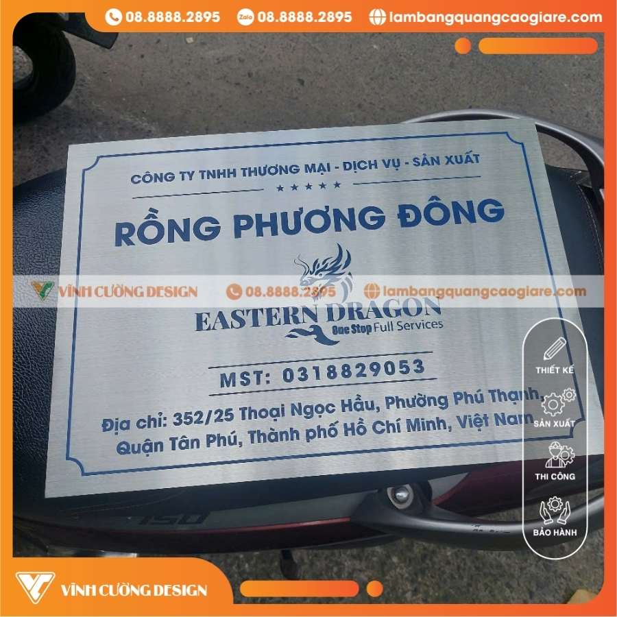 Dịch Vụ Thiết Kế – Gia Công Bảng Tên Công Ty Inox Bạc Xước In UV Chuẩn Đẹp