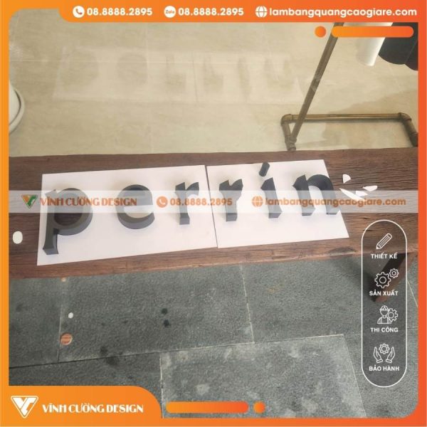Mẹo lựa chọn đơn vị gia công chữ nổi Inox đen không bị chém giá