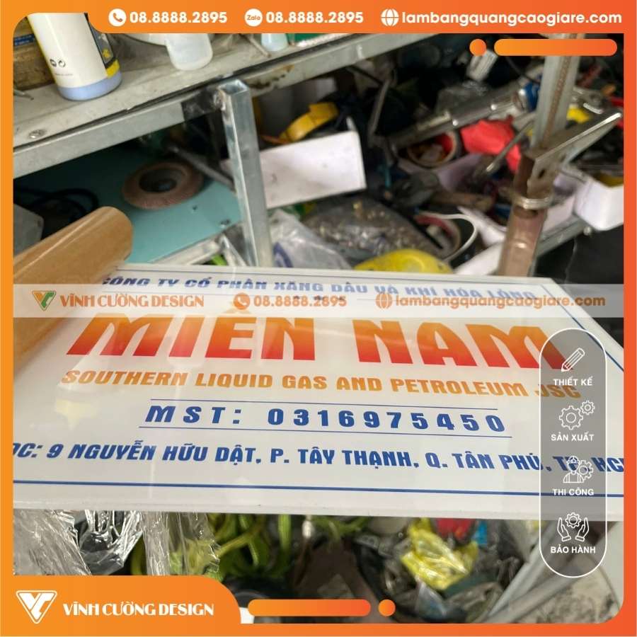 Quy trình pháp lý về bảng tên công ty mica in UV Doanh nghiệp xăng dầu cần lưu ý gì?