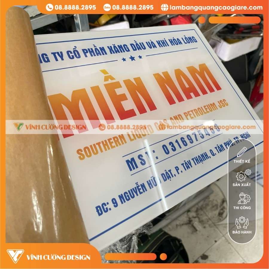 Sự cần thiết & lợi ích thực tiễn của bảng tên công ty mica in UV