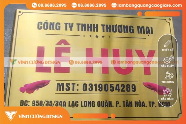 Biển hiệu Công ty bằng Mica in UV