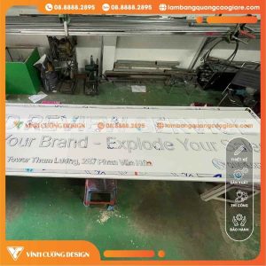 Giải pháp tiết kiệm khi làm bảng hiệu Alu chữ nổi Mica cắt dán