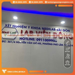 Làm chữ nổi Mica hông Formex giá rẻ là gì?