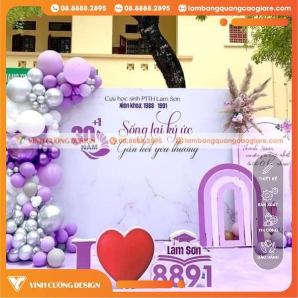 Thi công backdrop Nền tím 30 năm quay lại trường Lam Sơn