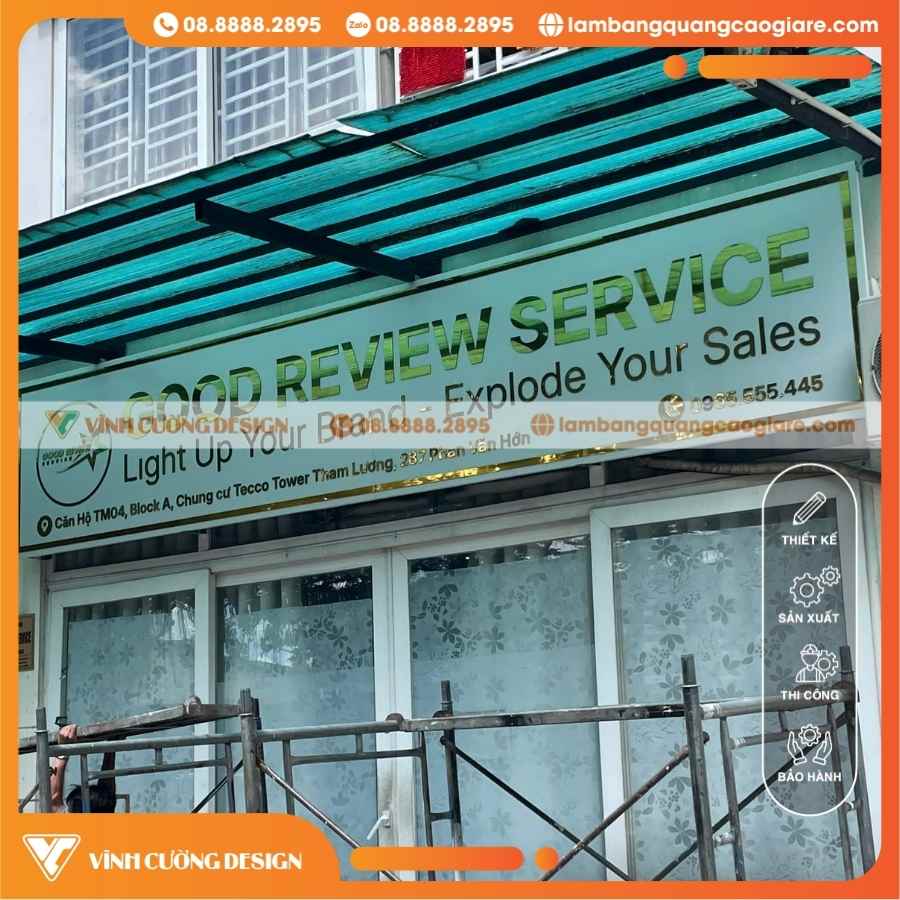 Vật liệu và phong cách thiết kế bảng hiệu Alu chữ nổi mica cắt dán