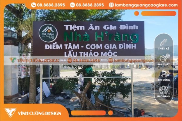 Làm bảng hiệu hộp đèn quảng cáo đa dạng mẫu mã giá rẻ nhất TPHCM 3 bang hieu mica