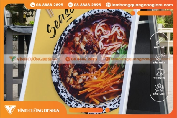 Bảng hiệu quảng cáo hộp đèn đứng khung sắt, mặt kính