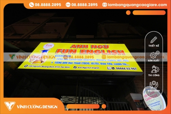 In bảng hiệu hộp đèn quảng cáo giá rẻ lấy liền tại TPHCM 2 biển quảng cáo hộp đèn mica