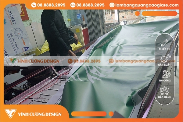 cách làm bảng hiệu hộp đèn mica