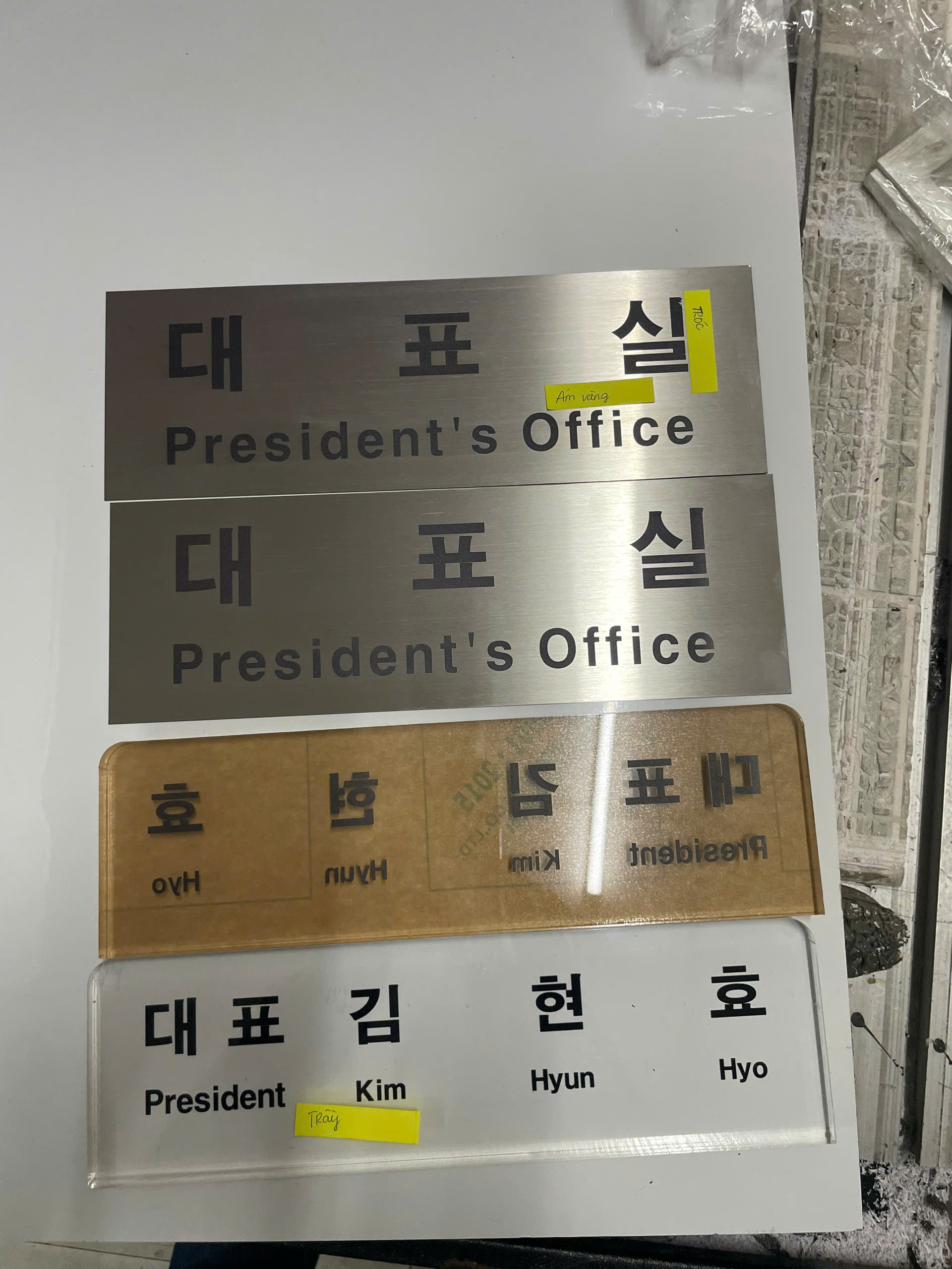 lam bang hieu cong ty mica tphcm