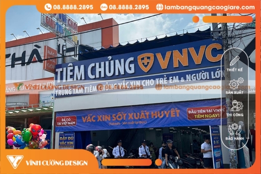 bảng hiệu chữ mica tiêm chủng VNVC