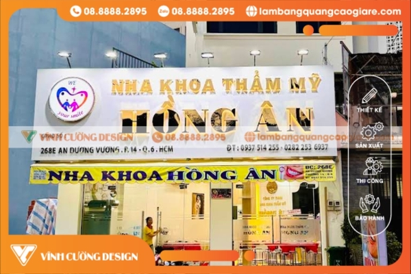 bảng hiệu nha khoa nền alu chữ inox gương vàng ấn tượng, thu hút