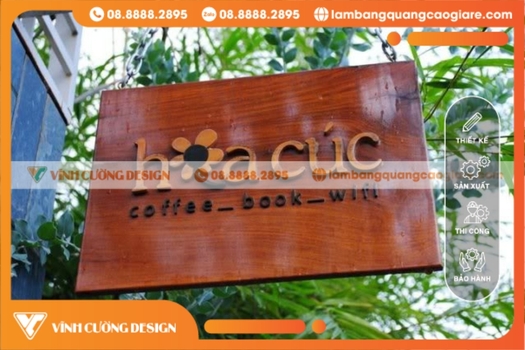 Làm bảng hiệu gỗ ngoài trời treo